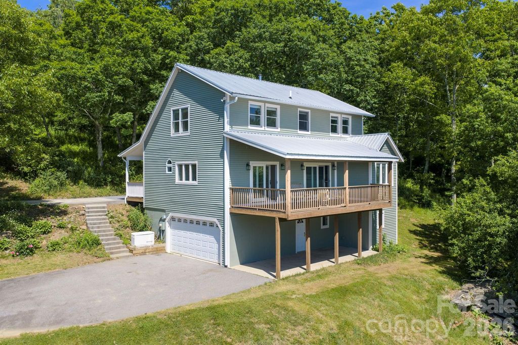 58 Randall Drive, Fairview, NC 28730