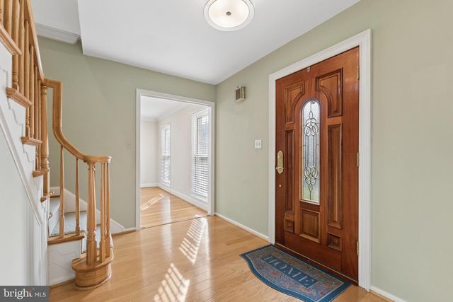 2302 TANGLEVALE DR, Vienna, VA 22181