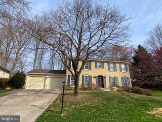 2302 TANGLEVALE DR, Vienna, VA 22181