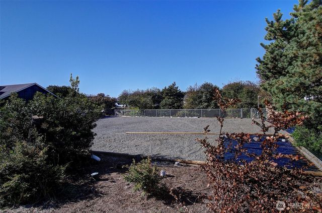 30505 I Street, Ocean Park, WA 98640