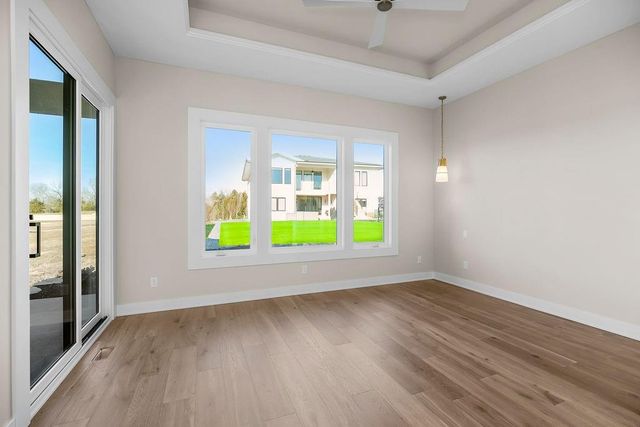 10856 S Shady Bend Road, Olathe, KS 66061