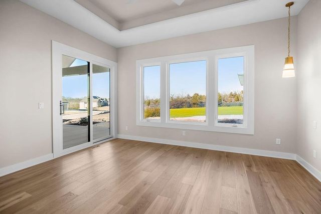 10856 S Shady Bend Road, Olathe, KS 66061