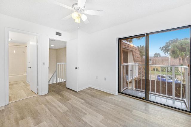 596 Green Springs Place, West Palm Beach, FL 33409