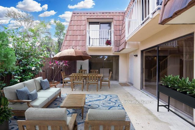 596 Green Springs Place, West Palm Beach, FL 33409