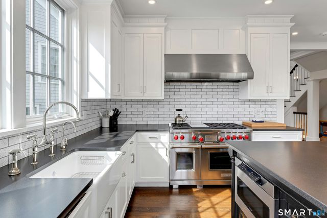 45 Jelliff Mill Road 45, New Canaan, CT 06840