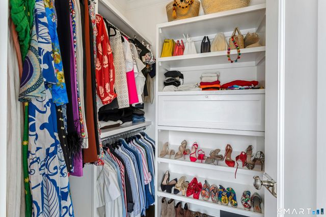 45 Jelliff Mill Road 45, New Canaan, CT 06840