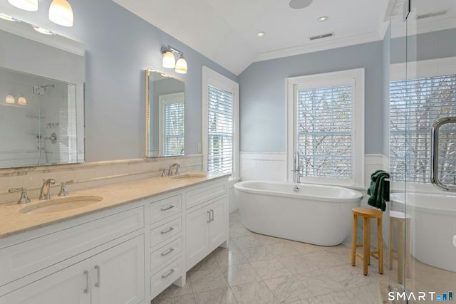 45 Jelliff Mill Road 45, New Canaan, CT 06840