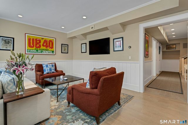 45 Jelliff Mill Road 45, New Canaan, CT 06840