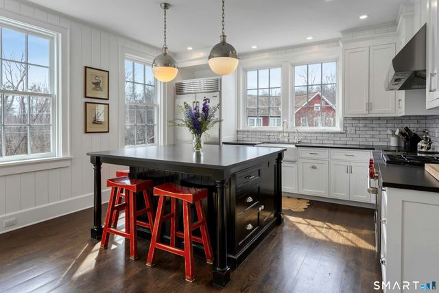 45 Jelliff Mill Road 45, New Canaan, CT 06840