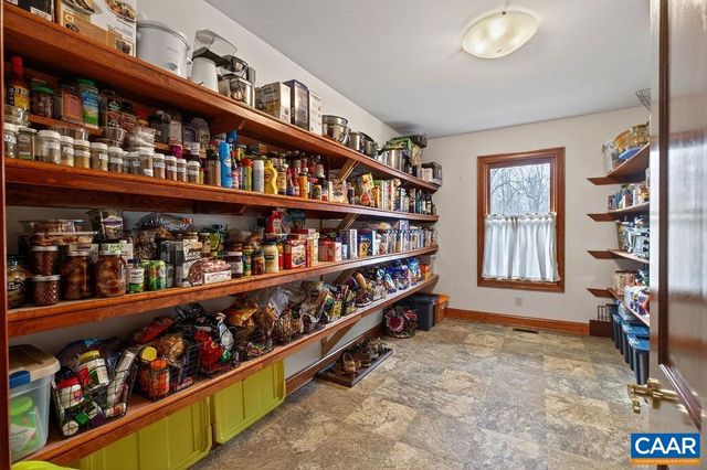 519 FOOTHILLS DR, Nellysford, VA 22958