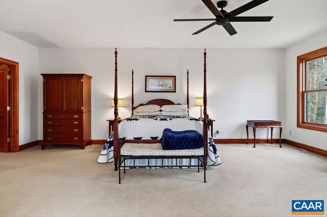 519 FOOTHILLS DR, Nellysford, VA 22958