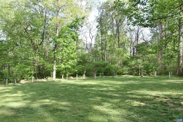 519 FOOTHILLS DR, Nellysford, VA 22958
