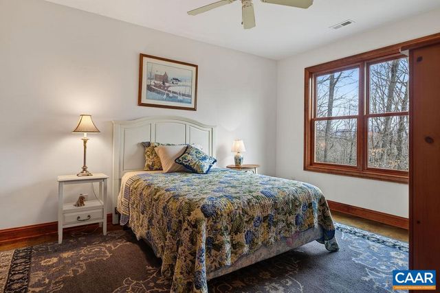 519 FOOTHILLS DR, Nellysford, VA 22958