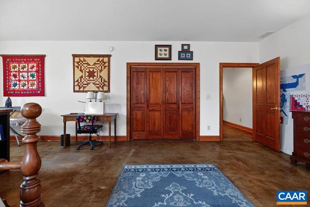 519 FOOTHILLS DR, Nellysford, VA 22958