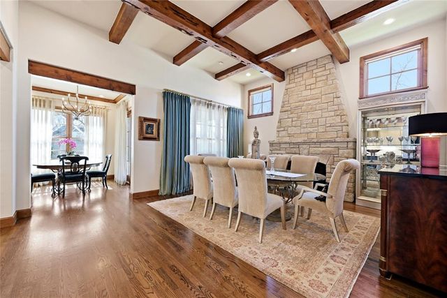 1902 Elmhurst Avenue, Nichols Hills, OK 73120