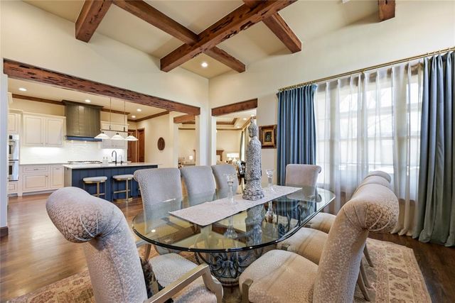 1902 Elmhurst Avenue, Nichols Hills, OK 73120