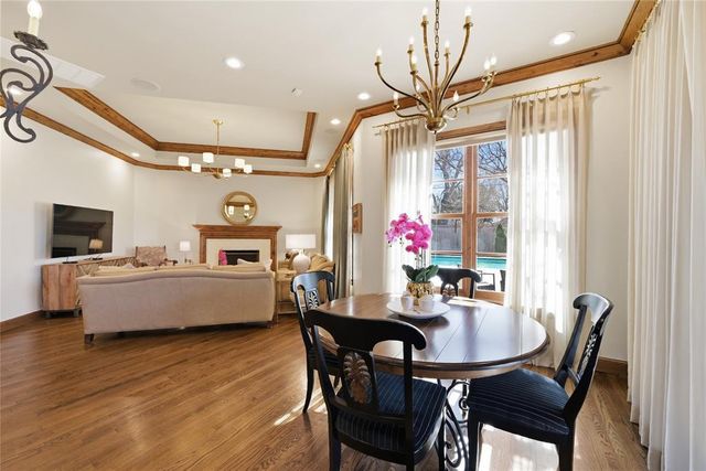 1902 Elmhurst Avenue, Nichols Hills, OK 73120