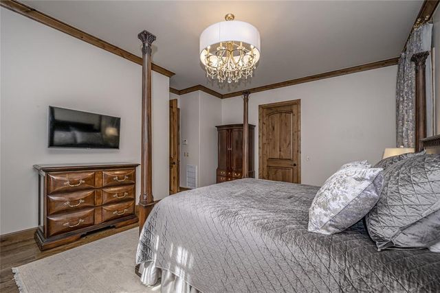 1902 Elmhurst Avenue, Nichols Hills, OK 73120