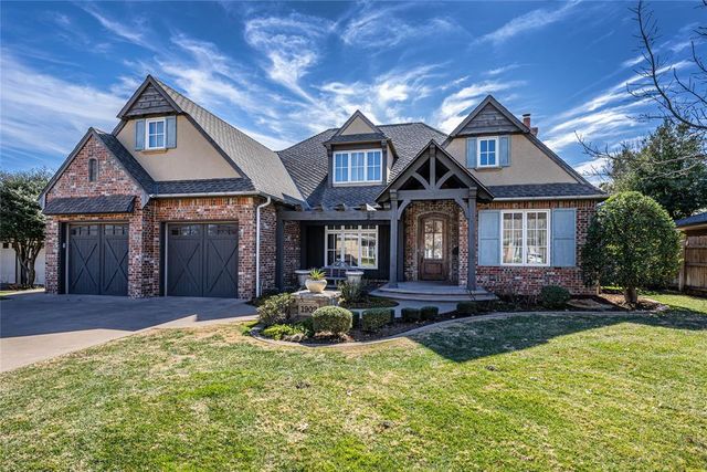 1902 Elmhurst Avenue, Nichols Hills, OK 73120