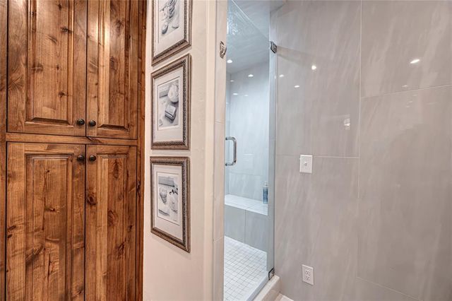 1902 Elmhurst Avenue, Nichols Hills, OK 73120