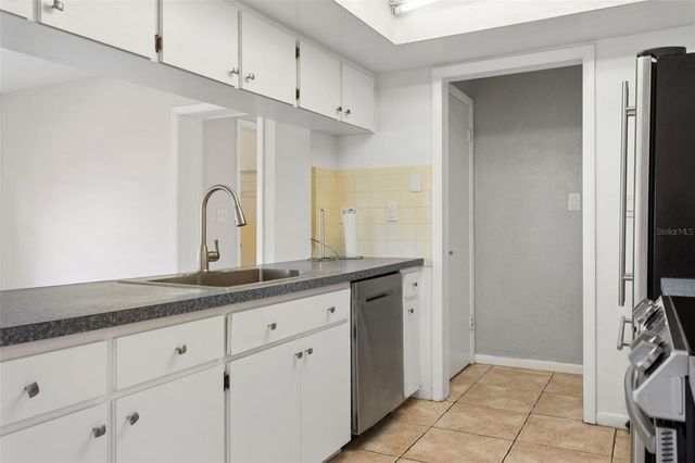 1354 BUCKINGHAM DR, Clearwater, FL 33756