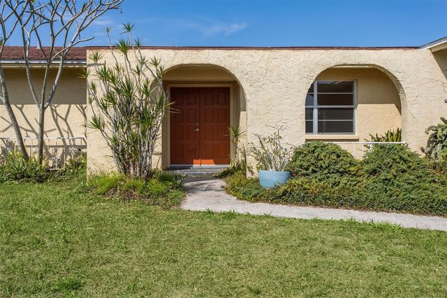 1354 BUCKINGHAM DR, Clearwater, FL 33756