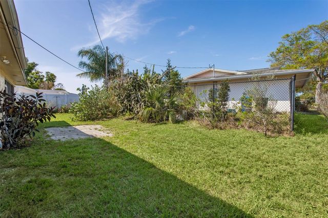 1354 BUCKINGHAM DR, Clearwater, FL 33756