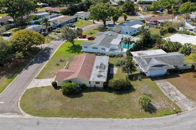 1354 BUCKINGHAM DR, Clearwater, FL 33756