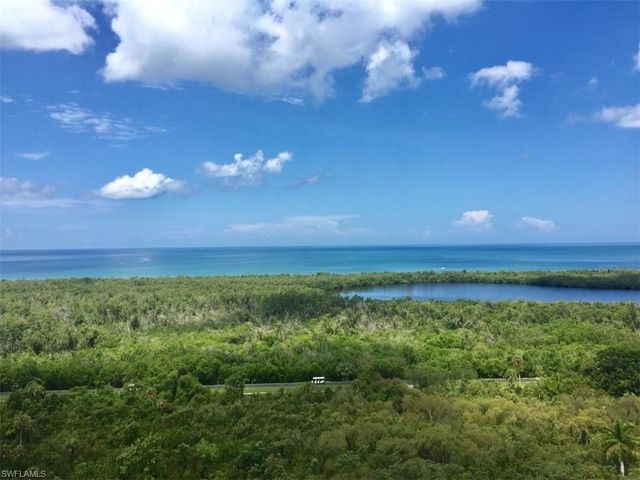 6585 Nicholas BLVD 1001, Naples, FL 34108