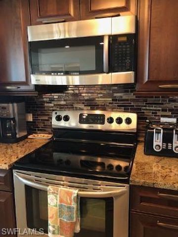 6585 Nicholas BLVD 1001, Naples, FL 34108