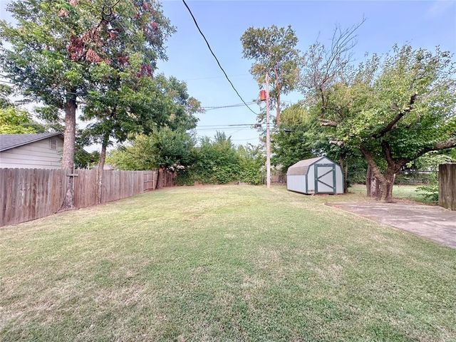 1627 N Market Avenue, Shawnee, OK 74804