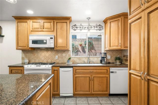 605 E Avenida De La Merced, Montebello, CA 90640