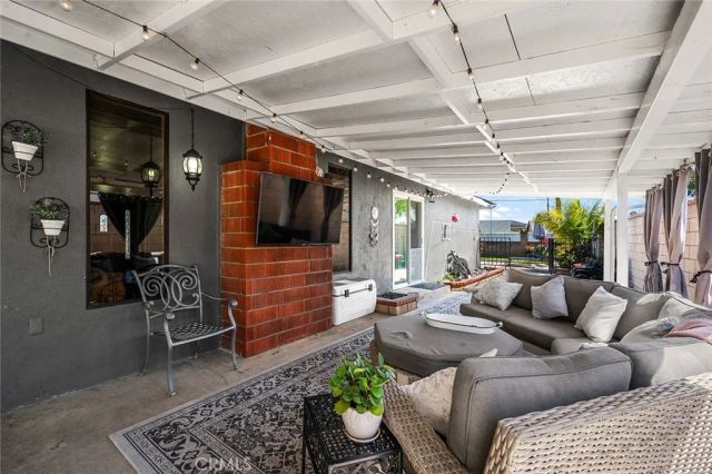 605 E Avenida De La Merced, Montebello, CA 90640