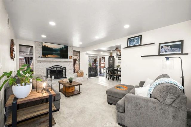 605 E Avenida De La Merced, Montebello, CA 90640