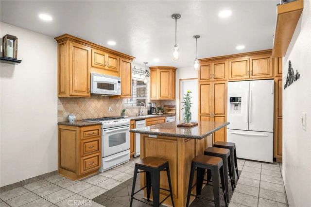 605 E Avenida De La Merced, Montebello, CA 90640