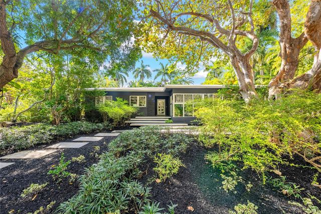 5600 N Bayshore Dr, Miami, FL 33137