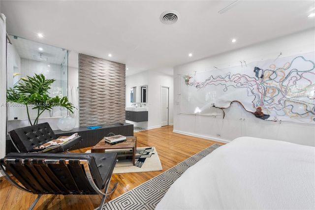 5600 N Bayshore Dr, Miami, FL 33137