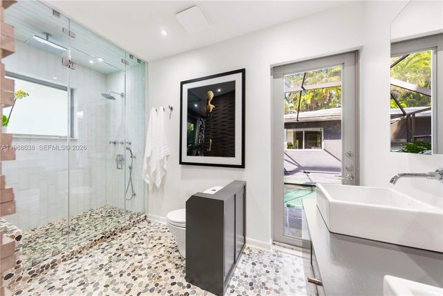 5600 N Bayshore Dr, Miami, FL 33137