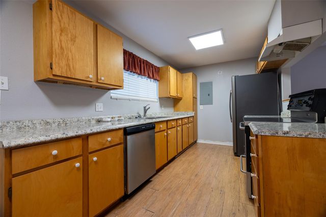 2405-2407 County Road 2235, Cleveland, TX 77327