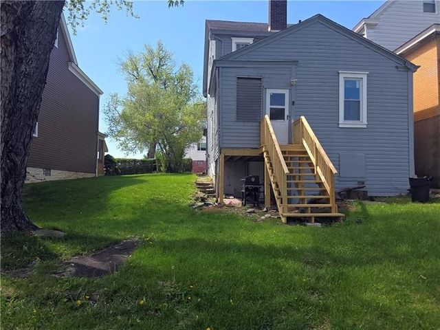 517 Margaret St, Mt Oliver, PA 15210