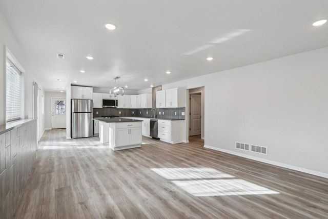 8128 Truman COURT, Burlington, WI 53105