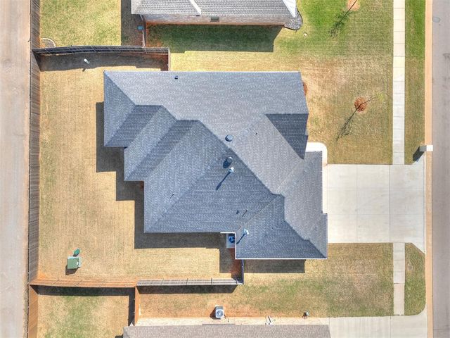 1525 NW 17th Place, Newcastle, OK 73065