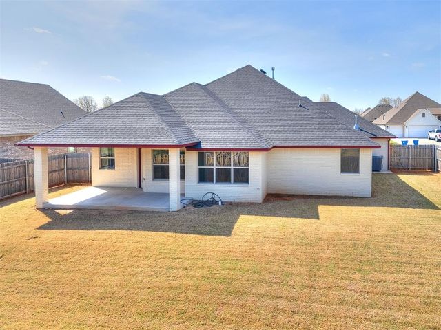 1525 NW 17th Place, Newcastle, OK 73065
