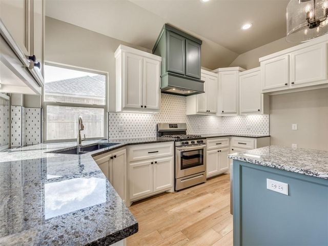 1525 NW 17th Place, Newcastle, OK 73065