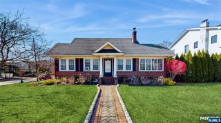 202 N Walnut Street, Ridgewood, NJ 07450