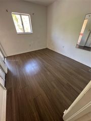 920 NW 78th Ave 9B, Miami, FL 33126