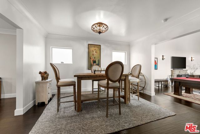 1940 N Western Avenue, Los Angeles, CA 90027