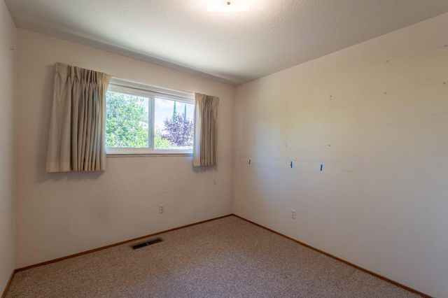 170 Ginger Dr, Auburn, CA 95603