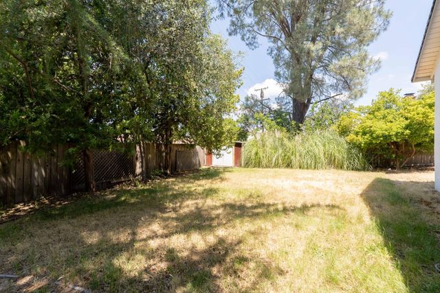 170 Ginger Dr, Auburn, CA 95603