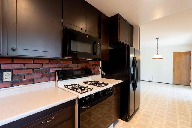 170 Ginger Dr, Auburn, CA 95603